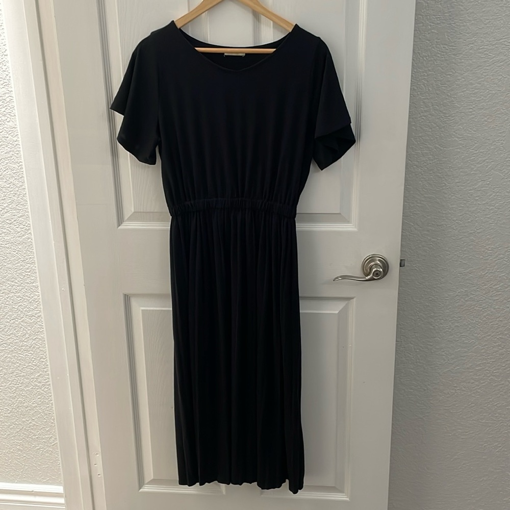 earth music & ecology Black Short Sleeve Midi Dress